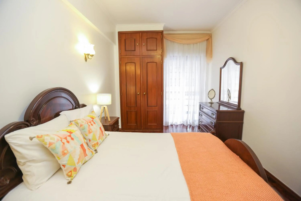 Like-home Bright Benfica Apt