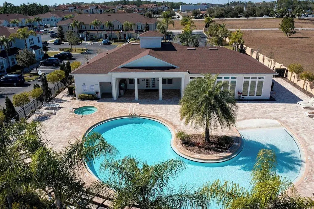 Family 4BR Stay Near Orlando Parks
