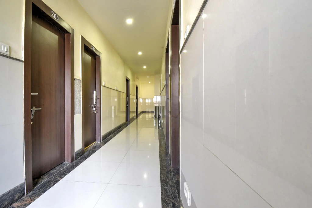 CAPITAL O71327 Hotel Ashoka