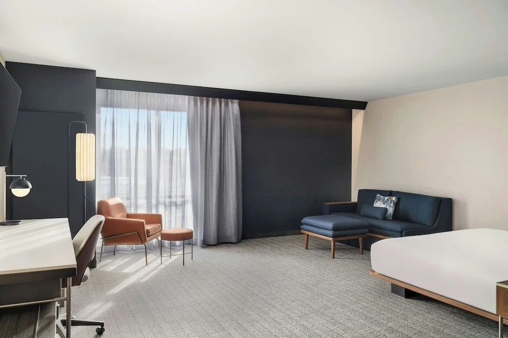 Courtyard by Marriott Milwaukee Brookfield at Poplar Creek
