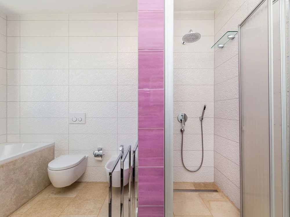 Wonderful Villa in Labinci - Kastelir with Swimming Pool