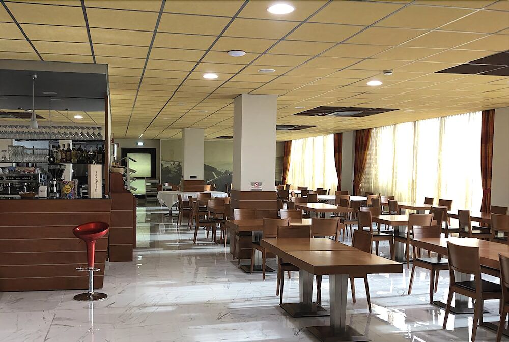 Casta Hotel