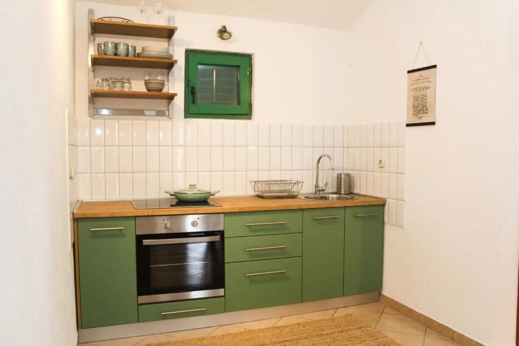 Apartment 20