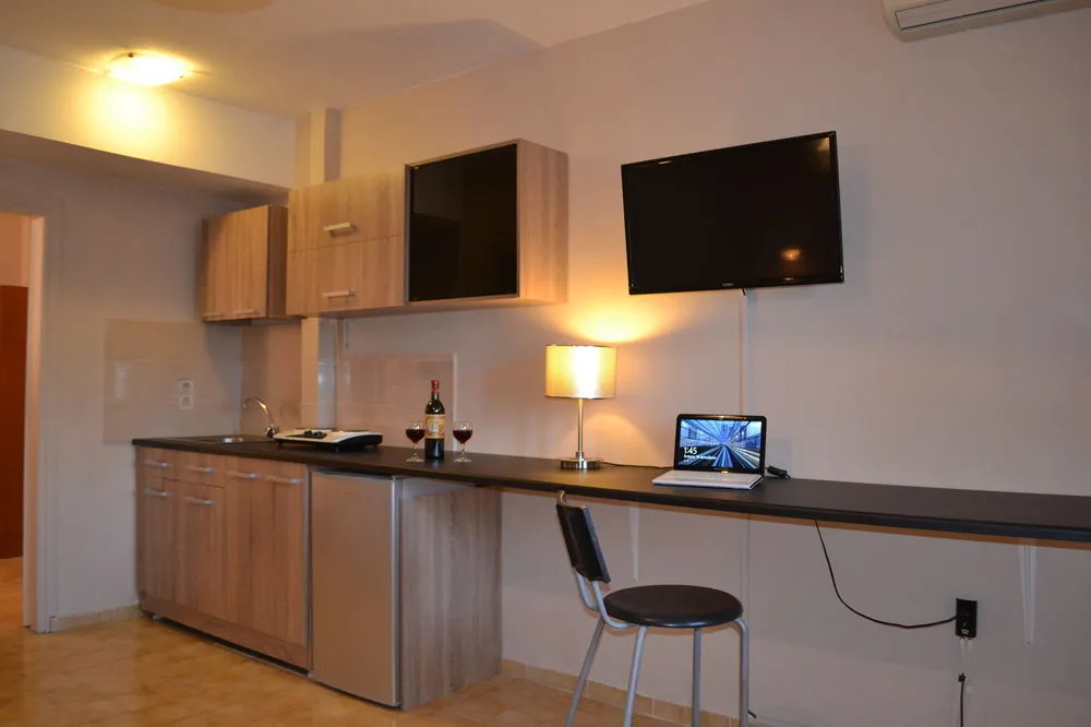 The "L" Suites & Apartments