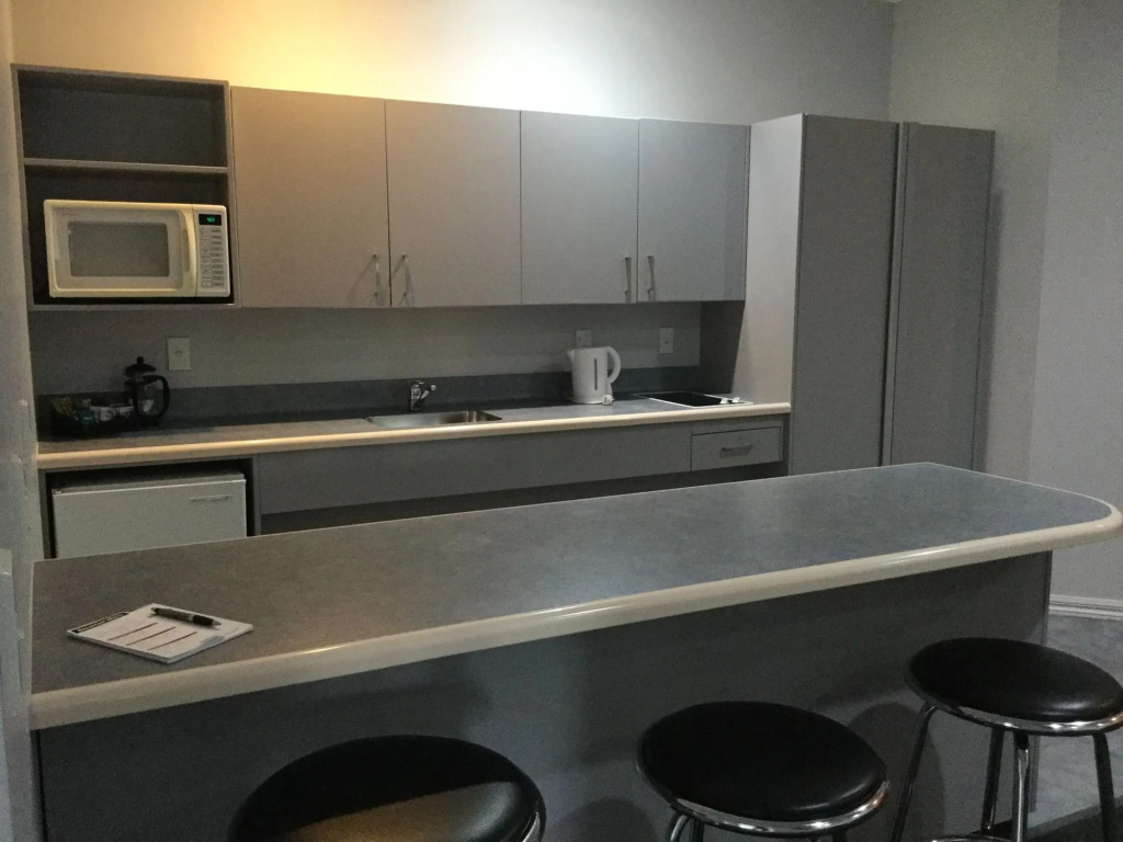 Aubyn Court Spa Motel