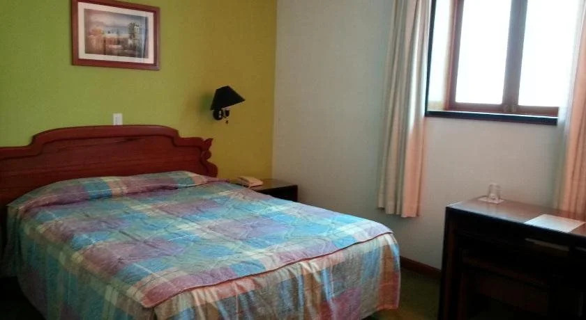 Suites Don Carlos