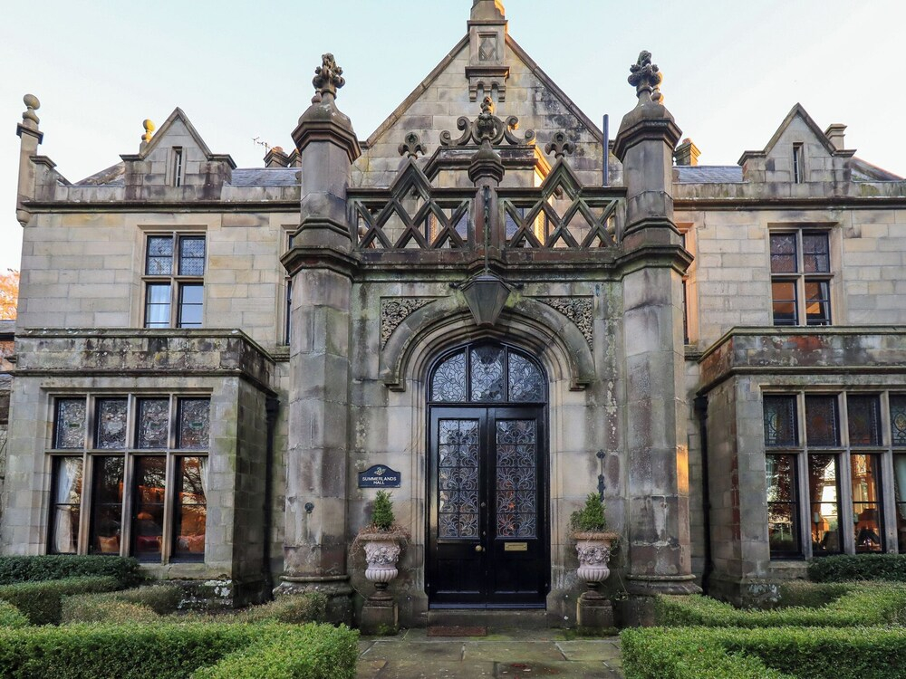Summerlands Hall Gothic Apartment