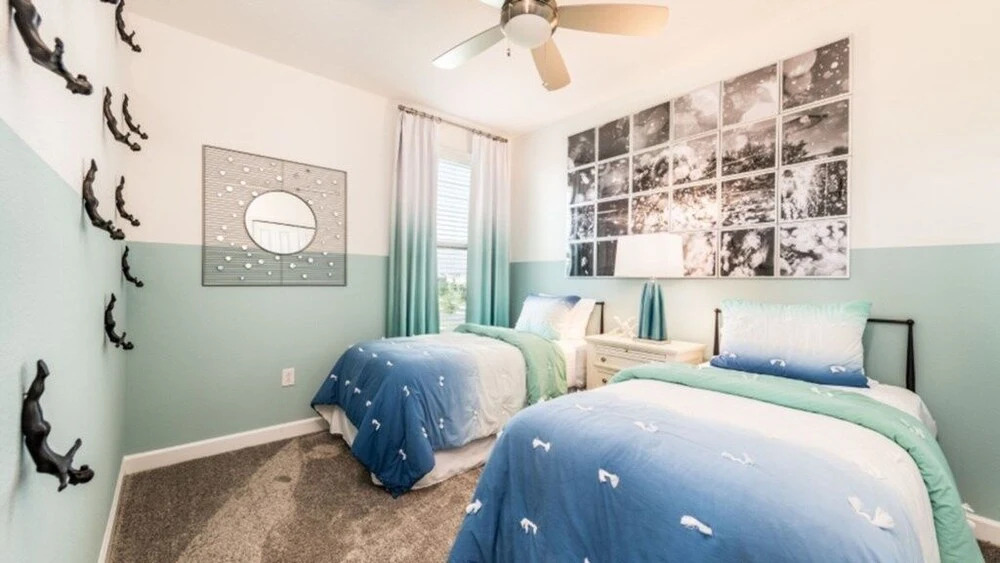 Beautiful 6 Bedroom Pool Home in Storey Lake 6 Villa by Redawning