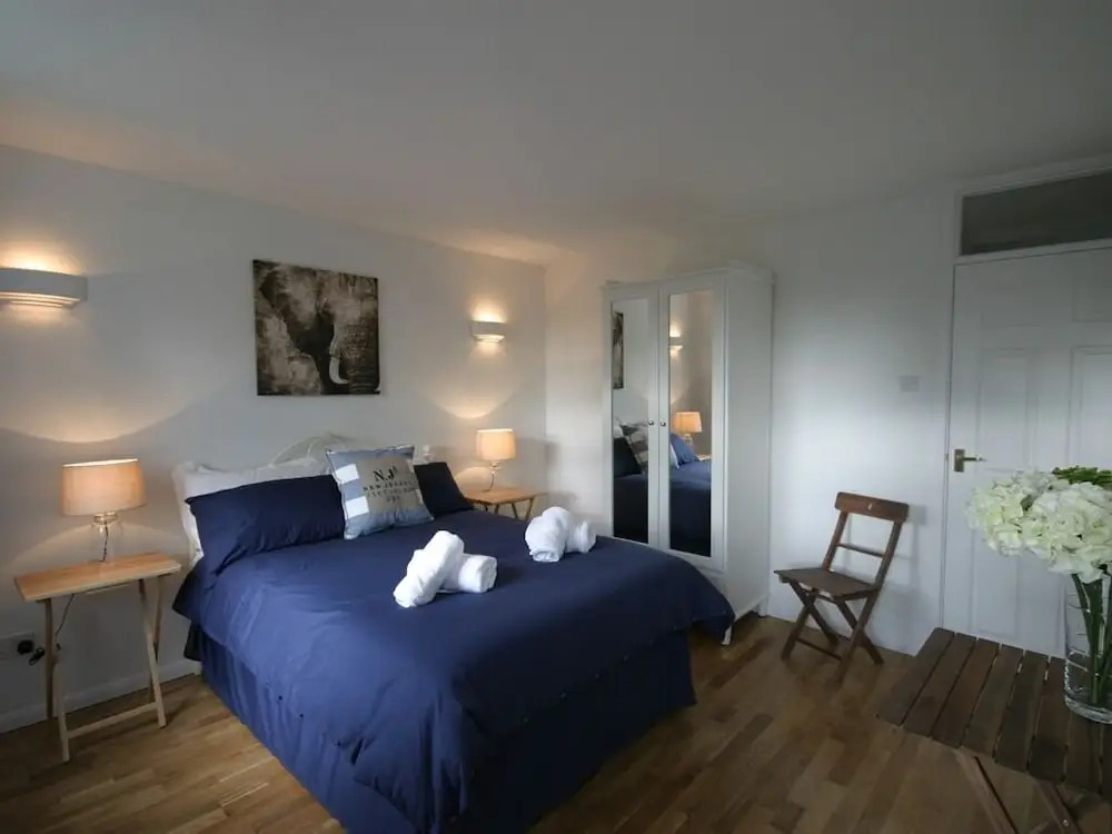 Bishop's Court Apartment