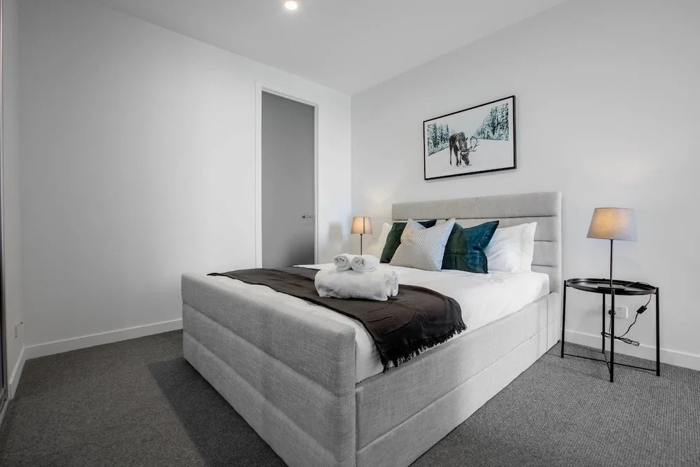 Simple And Cozy Apartment In Parkville