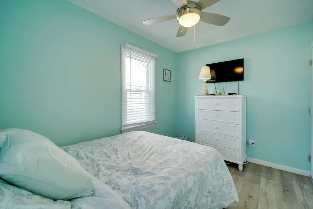 North Wildwood Vacation Rental: 4 Blocks to Beach