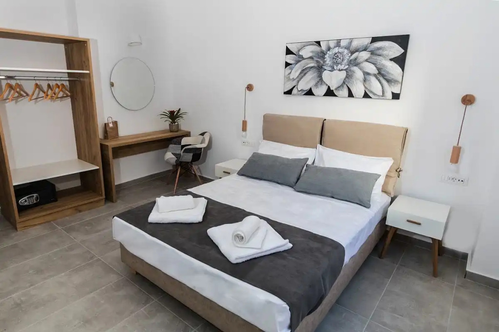 Deluxe Rooms