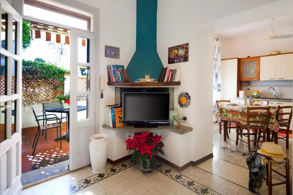 Country House 2 Bedrooms 1 Bathroom - Albenga