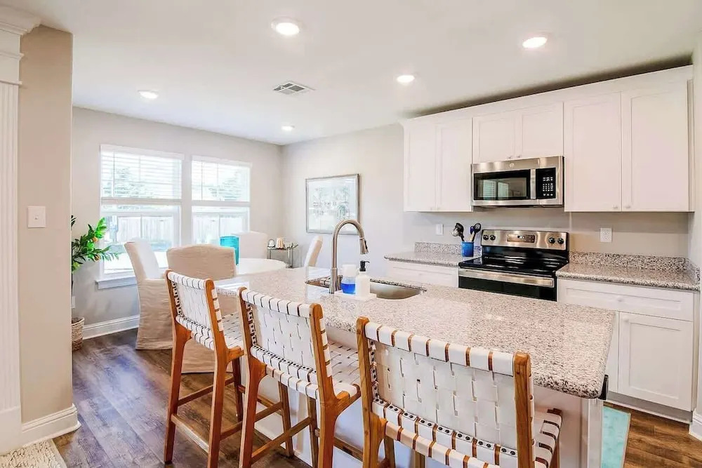 Brand New, Fully Furnished 3 Bedroom, 3 Bathroom Home in Ocean Springs