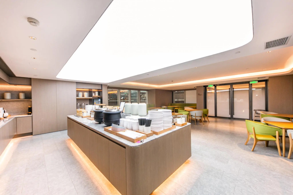 Ji Hotel Shanghai Lujiazui Shangcheng Road