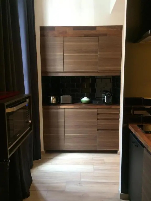 La Suite 48