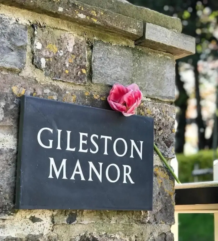 Gileston Manor-Self catering