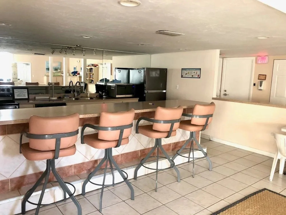 Runaway Bay 212 1 Bedroom Condo by RedAwning