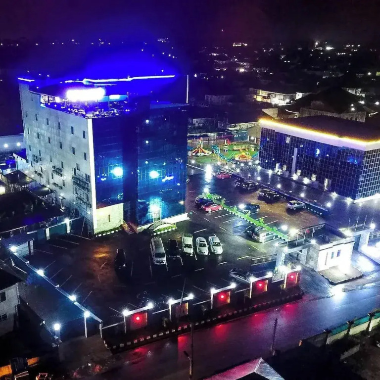 VINMILAN Hotel & Resort