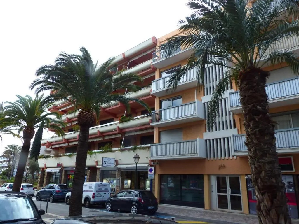 Appartement Le Lavandou, 2 pièces, 4 personnes - FR-1-308-127