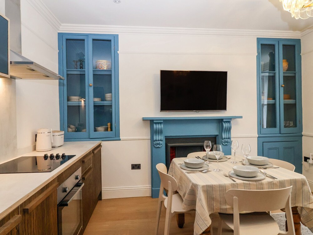 Tamar 2 Sussex Place