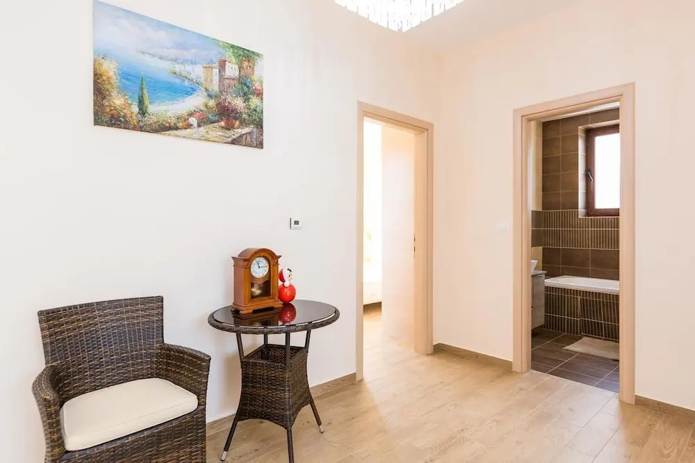 Levanta Luxury Stone Villa