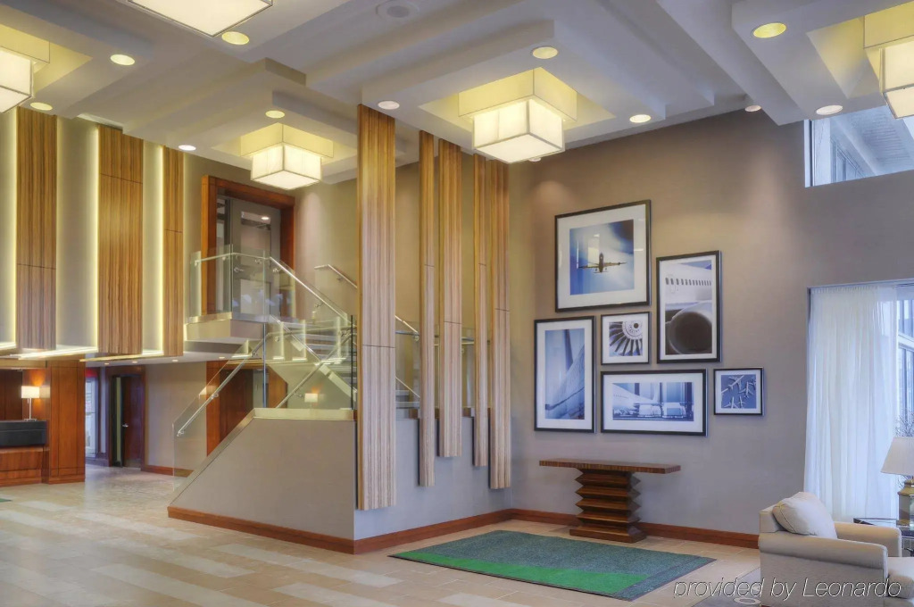Holiday Inn Toronto Airport East by IHG