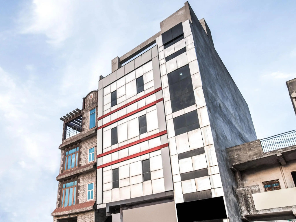 Capital O 6340 Hotel Noida