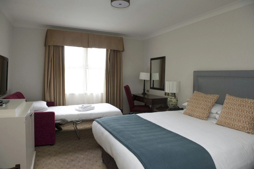 Bush Hotel Farnham