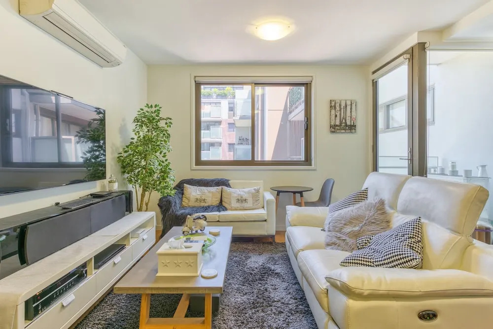 Fitzroy lifestyle 1 bed with pool, spa, sauna & gym
