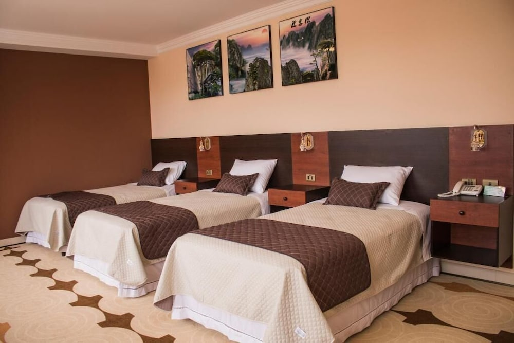 Hotel Pairumani
