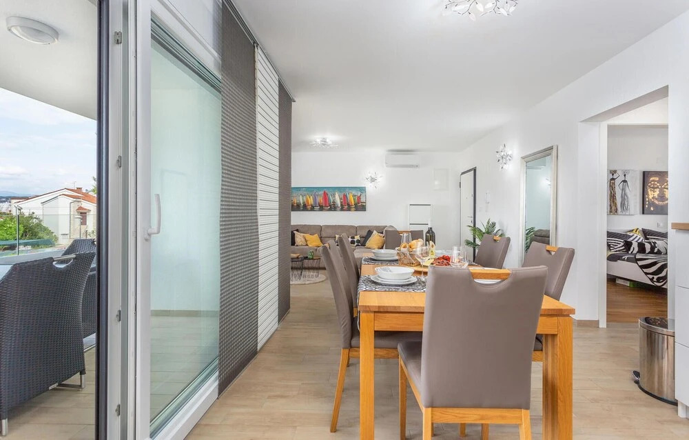 Awesome Apartment in Vantacici With Wifi and 2 Bedrooms