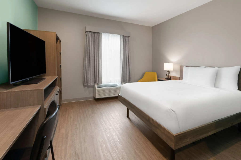 ECHO Suites Extended Stay by Wyndham Houston Katy West