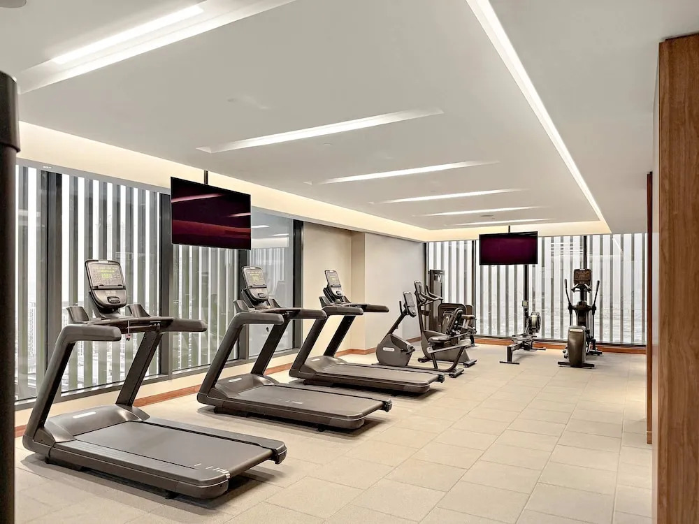 Modern 1BR in The Crest With Pool and gym