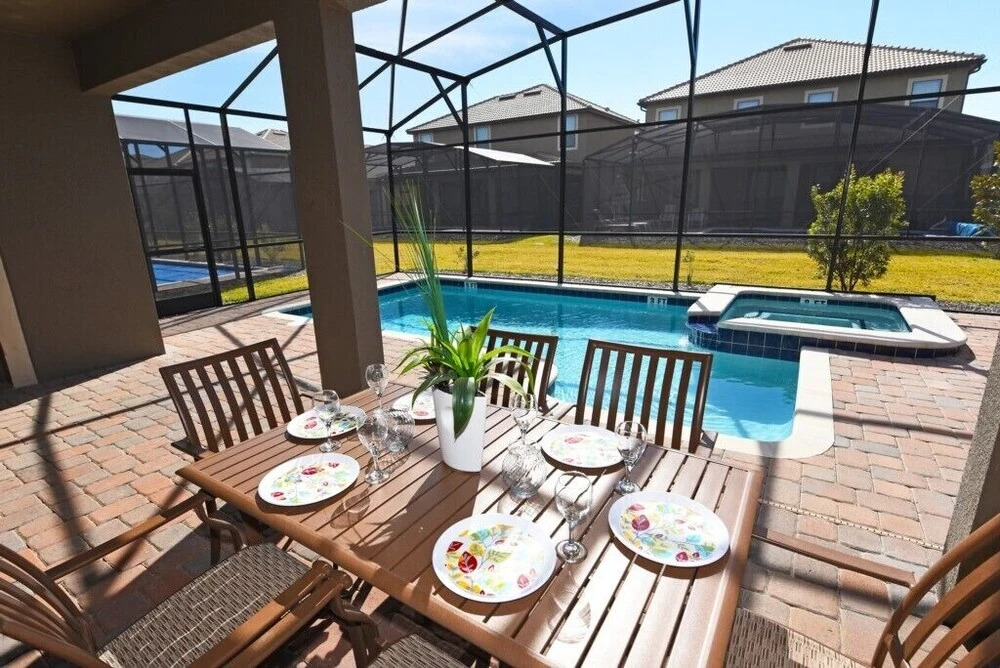 Champions Gate 6 Bed/6 Bath South Facing Pool 6 Bedroom Home