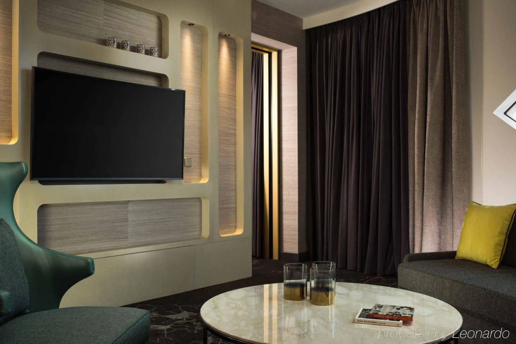 Отель Hilton Amsterdam Airport Schiphol
