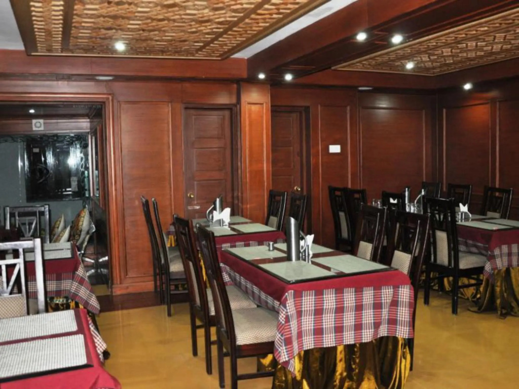 Hotel SADAF