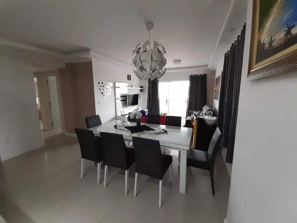 Lindo apto de 3 quartos, a 100m da praia, com ar-condicionado em todos os ambientes