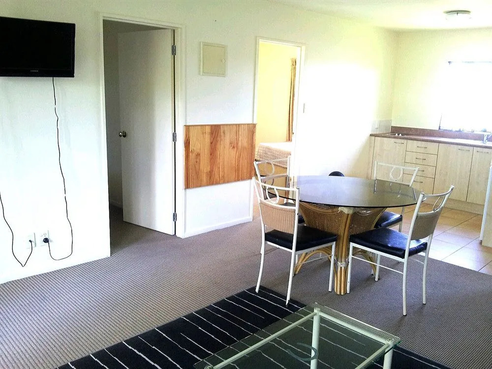 Avondale Motor Inn