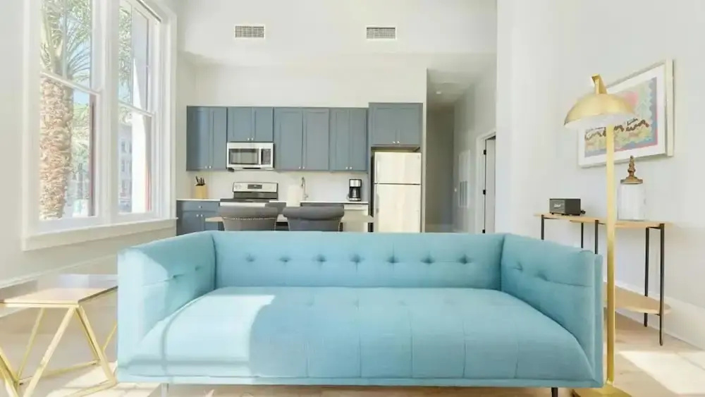 Sleeps 16 4 Units, Steps to the French Quarter The Harlequin by Avantstay