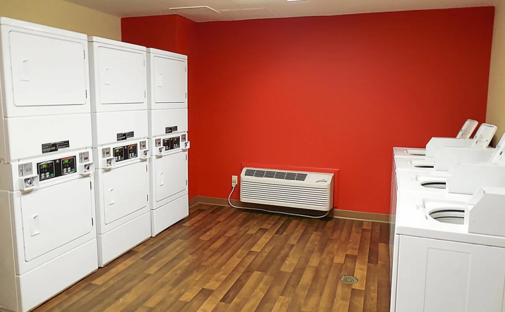 Extended Stay America - Los Angeles - Long Beach Airport