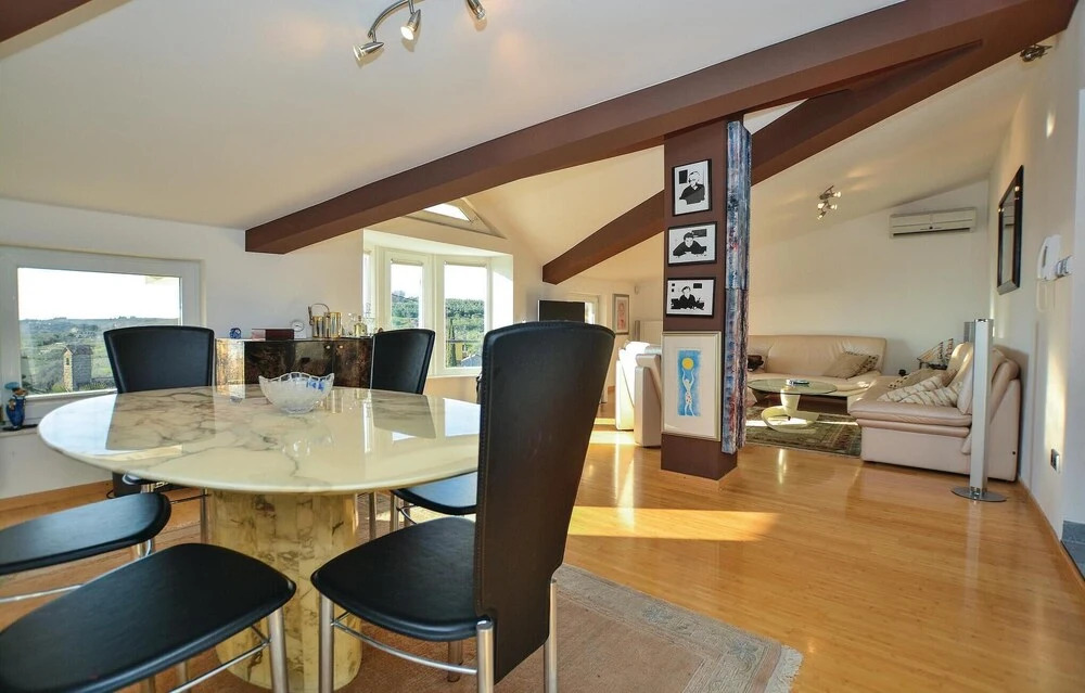 Amazing Home In Izola