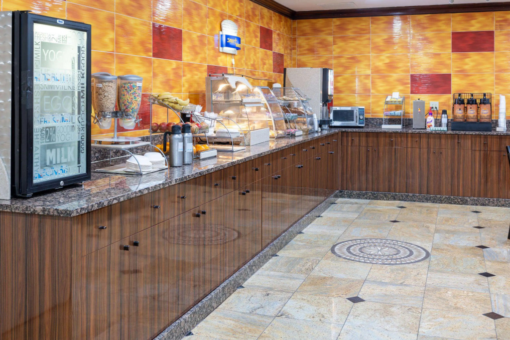 Days Hotel by Wyndham North Bergen