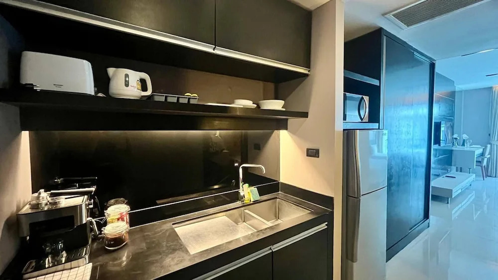 4605 Seaview Aparthotel 30m To Patong Beach