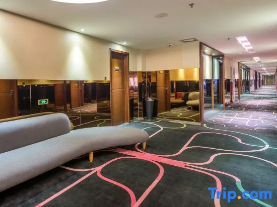 Manfei Boyue Garden Hotel (Five Star Street Poly Plaza)