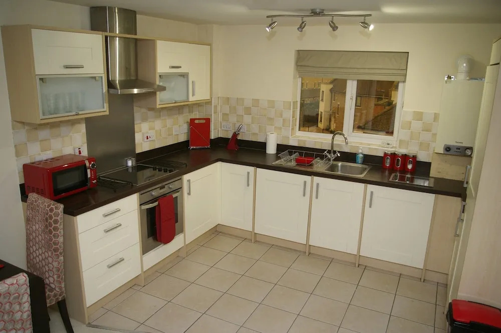 Blackburn Lodge 2-Bedroom Flat
