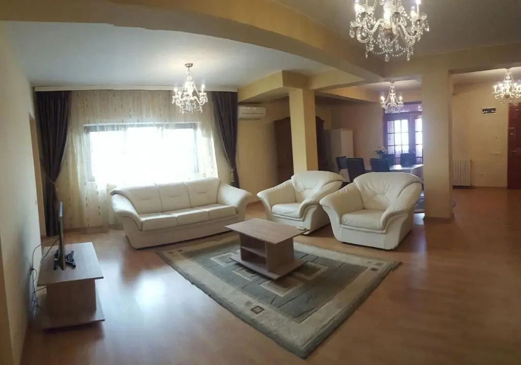 Vila 33