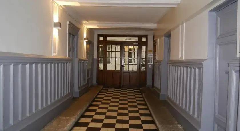 Apartment for 5 in Grands Boulevards and Opera Area