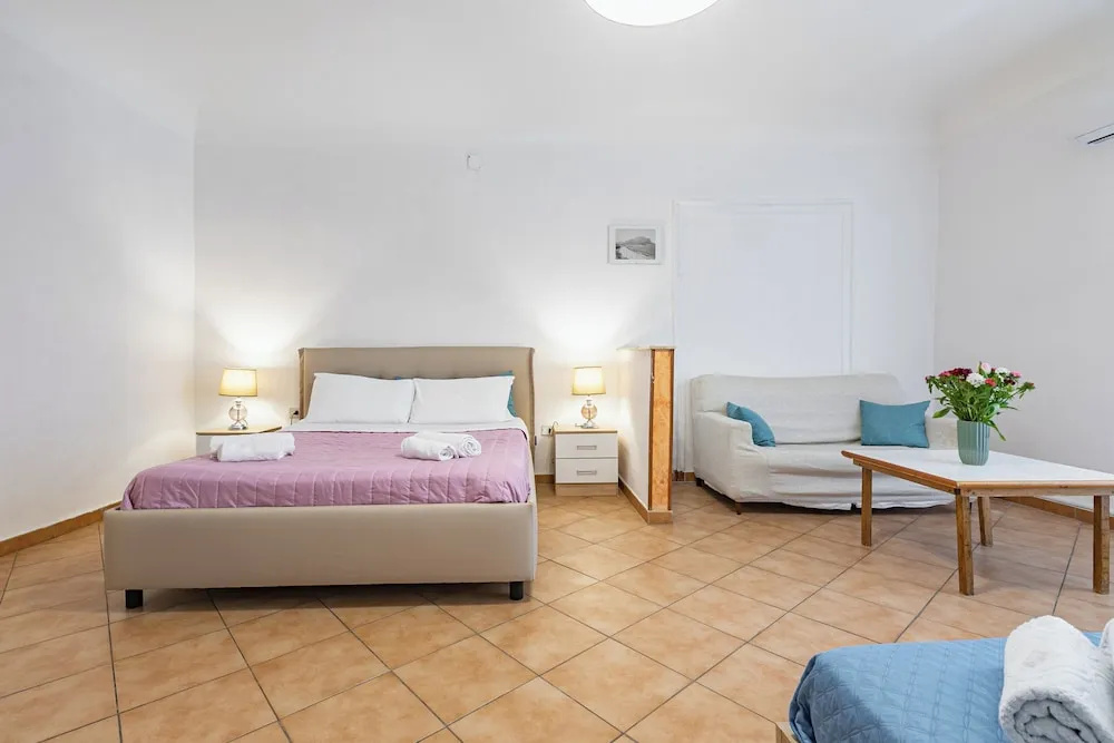 Guesthost - Piazza Pretoria Roomy Flat With Balconies X8