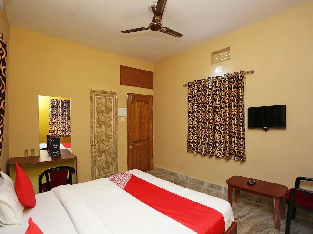 OYO 12756 Elite Stay